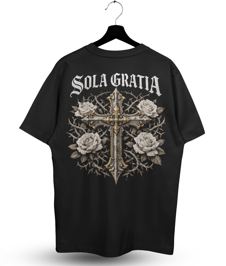 Camiseta Oversized Plus Size Cristã Masculina — Sola Gratia Cruz Gótica Rosas